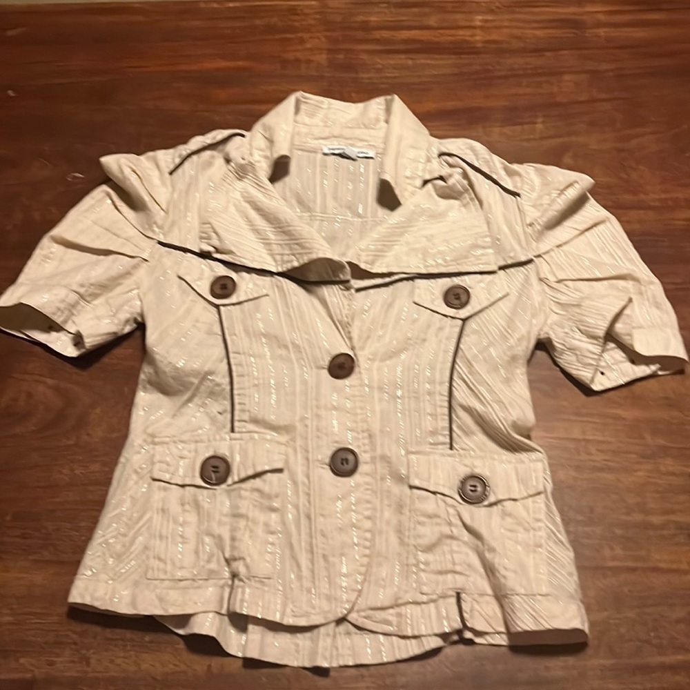 Cream color, Short sleeve suit coat, size S
